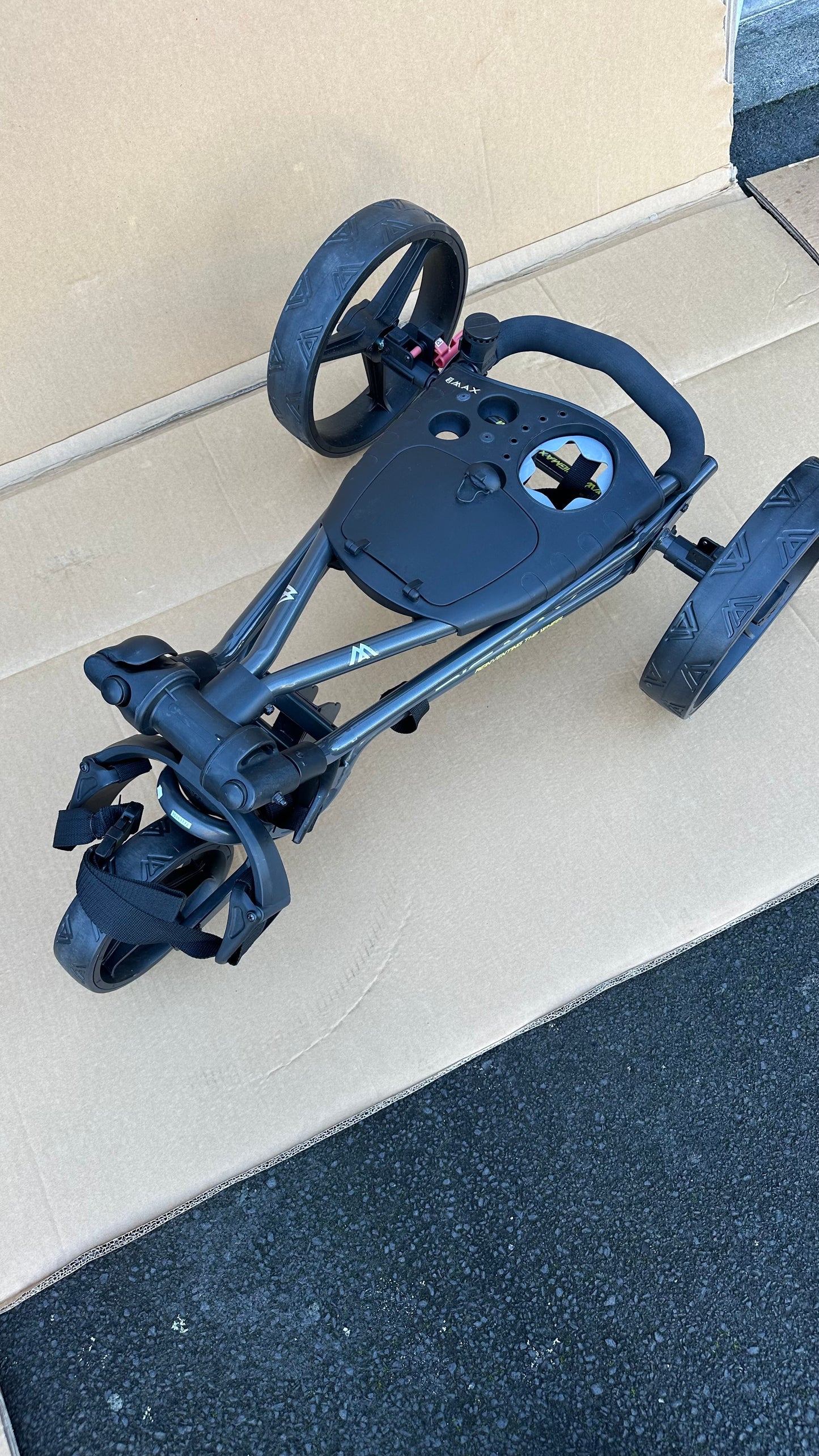 BIG MAX TI 1000 Golf Trundler Push Cart fast fold golf trolley