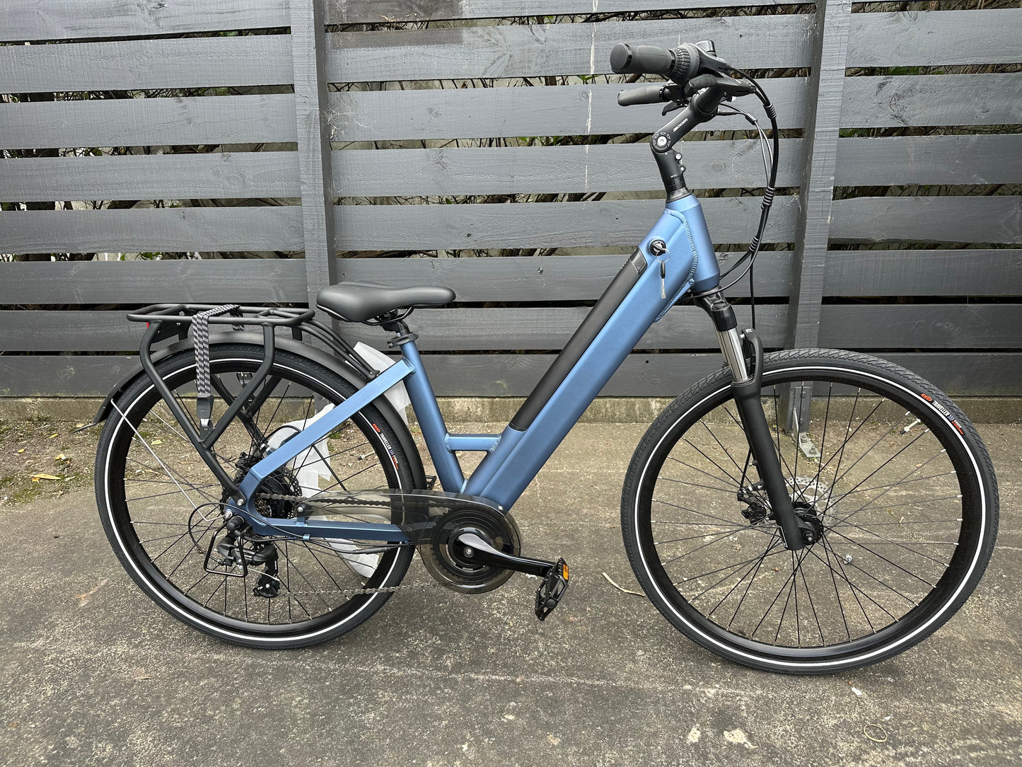 City Electric assist Bicycle, E bike, lithium battery, step through frame, 27.5"