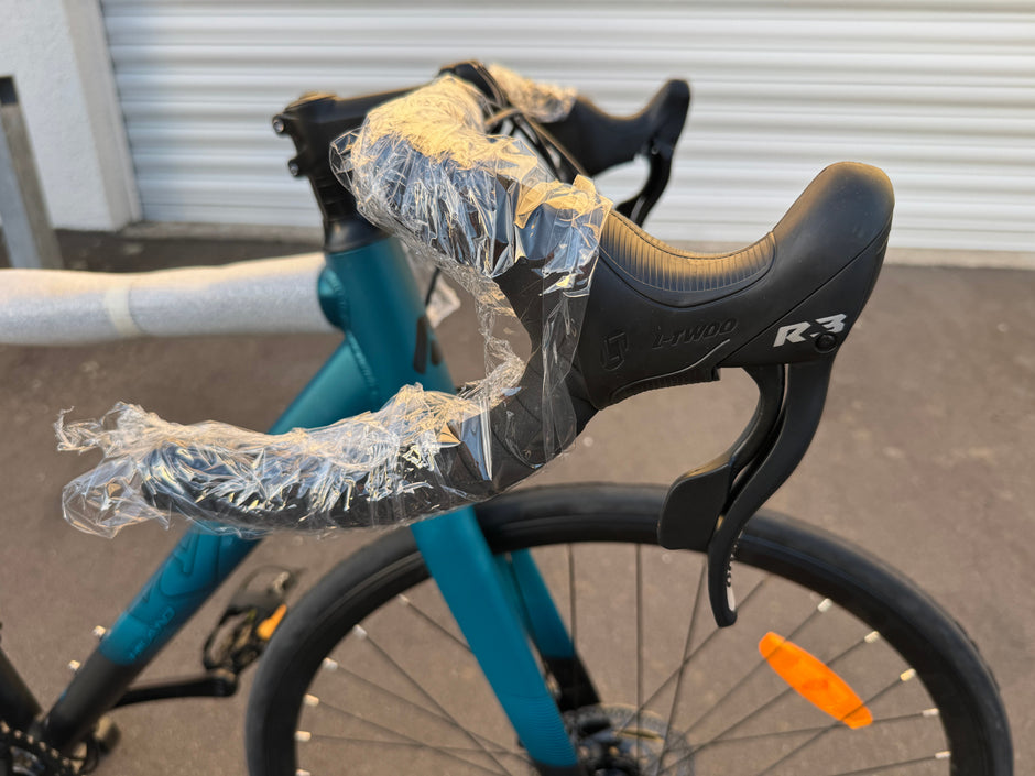 700C HILAND Road Bike