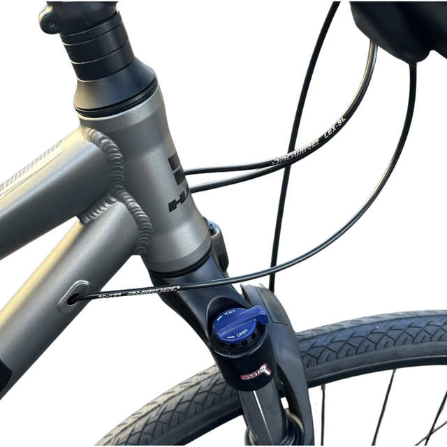 八月特惠 Haro Bridgeport ST 700C 混合自行车 – 哑光浅炭灰