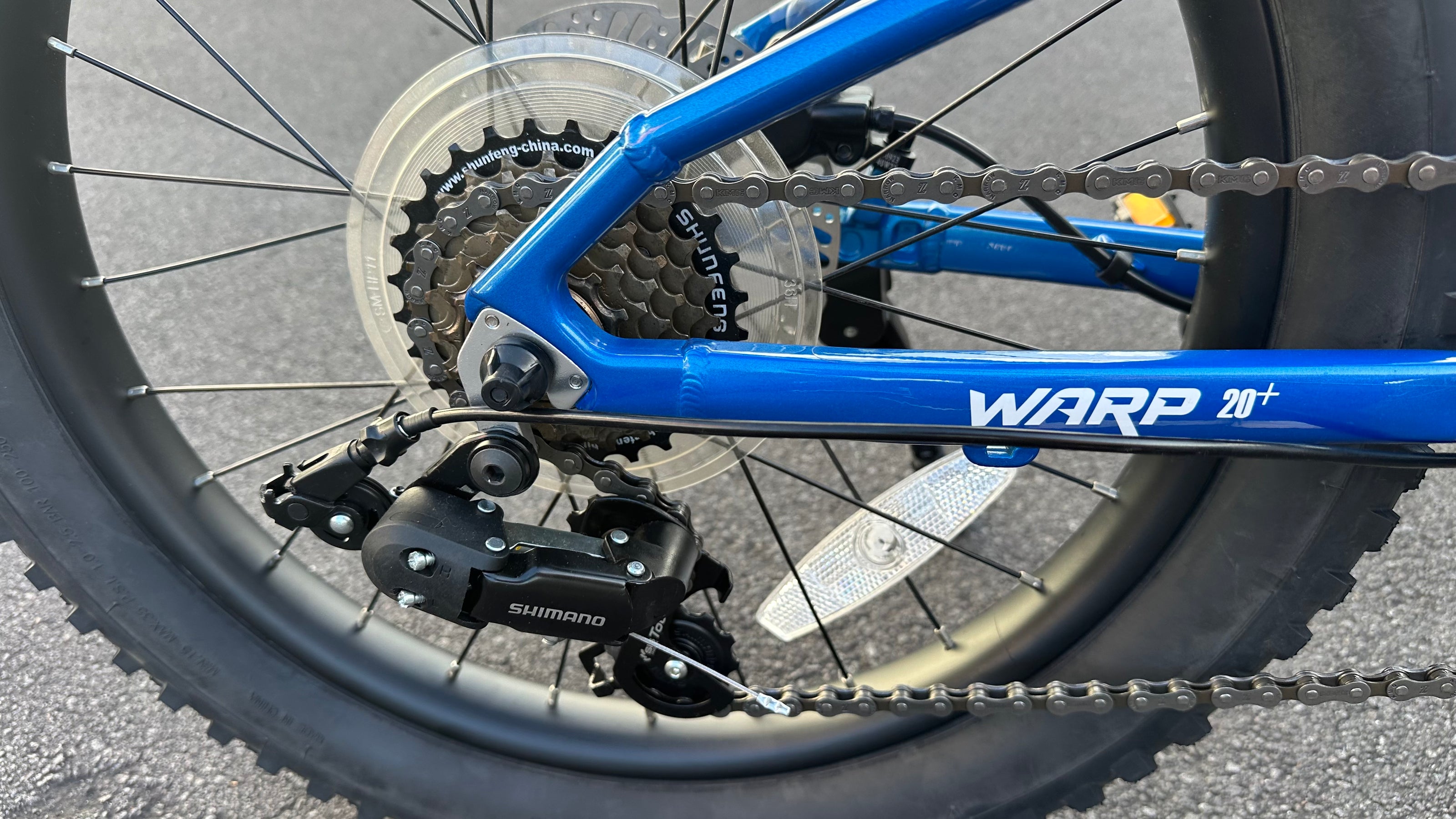 AB Bikes Kids Bikes 20inch Wrap Mountain bike in blue – gearing view