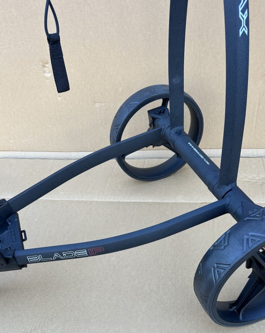 BIG MAX Blade IP Golf Trundler trolleys push cart for golf FLATFOLD
