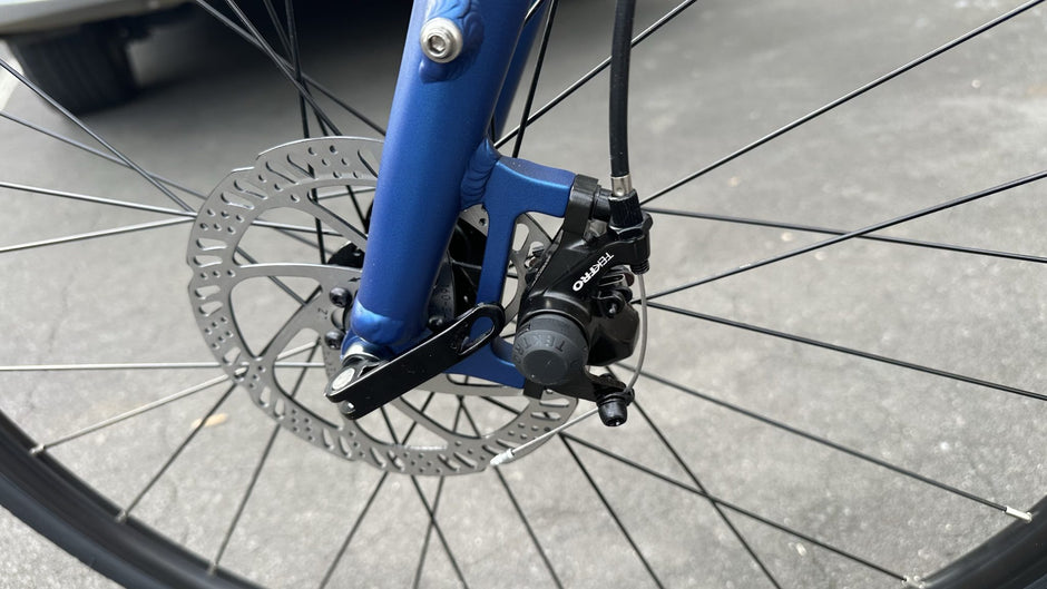 Metallic Blue Haro Aeras ST 700C Hybrid Bike Step Through Disc Brakes XS S