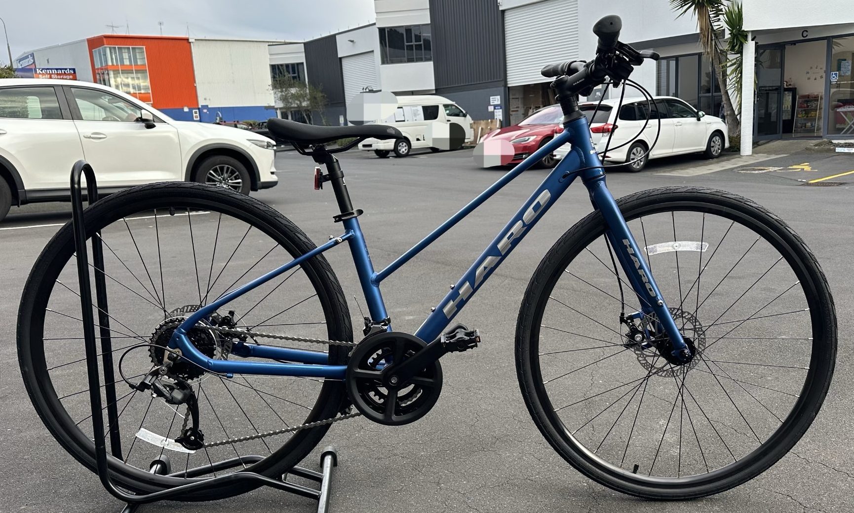 Metallic Blue Haro Aeras ST 700C Hybrid Bike Step Through Disc Brakes XS S