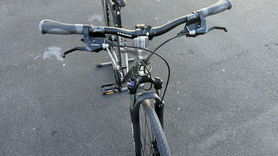 Haro Bridgeport ST 700C Hybrid Bike – Matte Light Charcoal