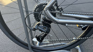Haro Bridgeport ST 700C Hybrid Bike – Matte Light Charcoal