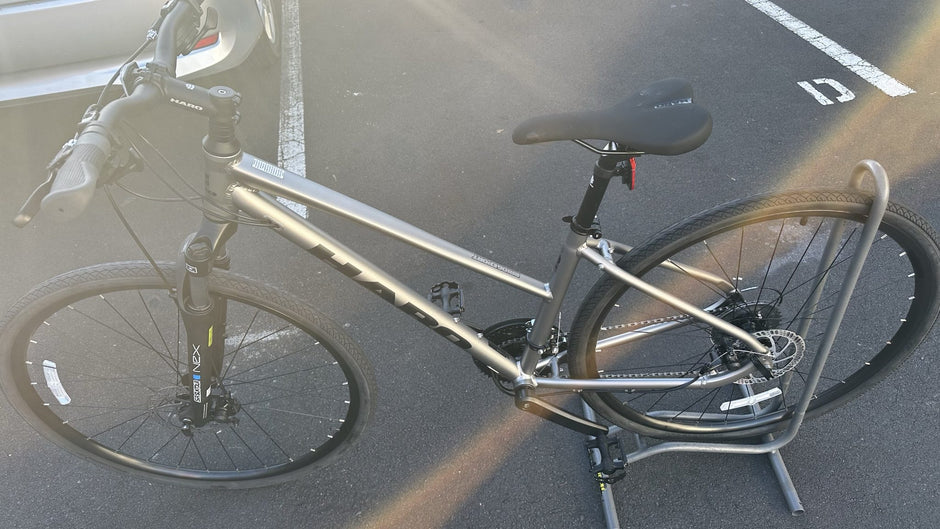 Haro Bridgeport ST 700C Hybrid Bike – Matte Light Charcoal