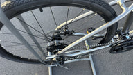 Haro Bridgeport ST 700C Hybrid Bike – Matte Light Charcoal