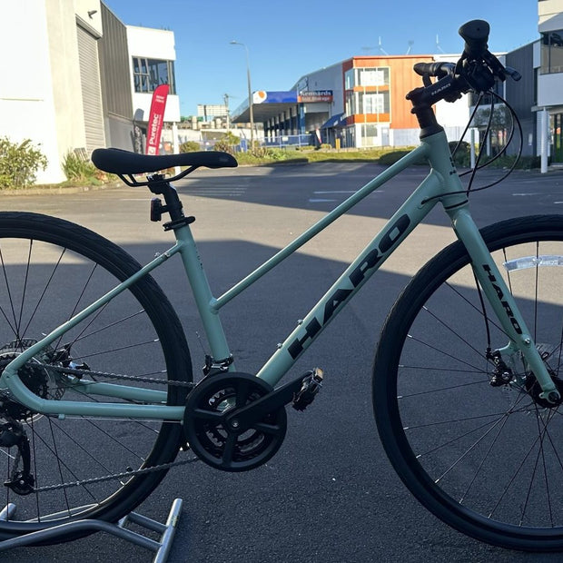 Haro Aeras ST 700C Hybrid Bike Step Through Disc Brakes XS S
