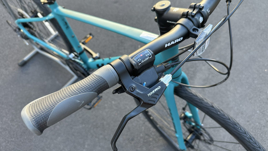 Haro Aeras 700C Hybrid Bike – Matte Deep Waters