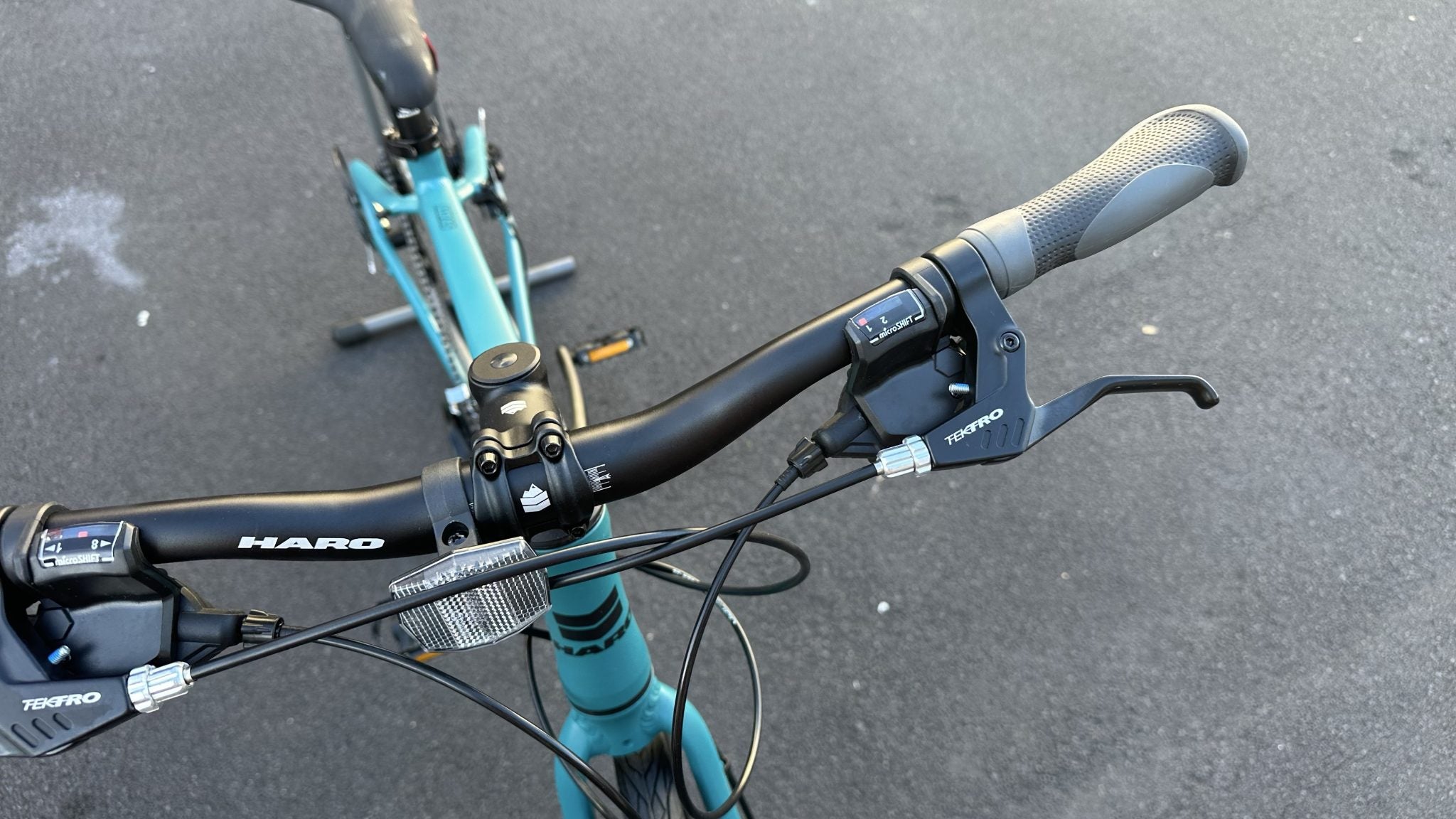 Haro Aeras 700C Hybrid Bike – Matte Deep Waters
