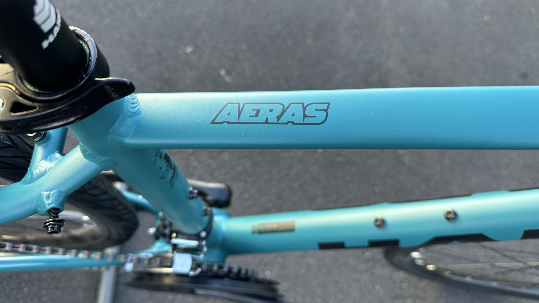 Haro Aeras 700C Hybrid Bike – Matte Deep Waters