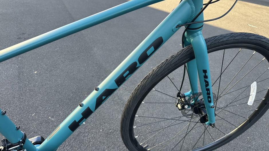 Haro Aeras 700C Hybrid Bike – Matte Deep Waters
