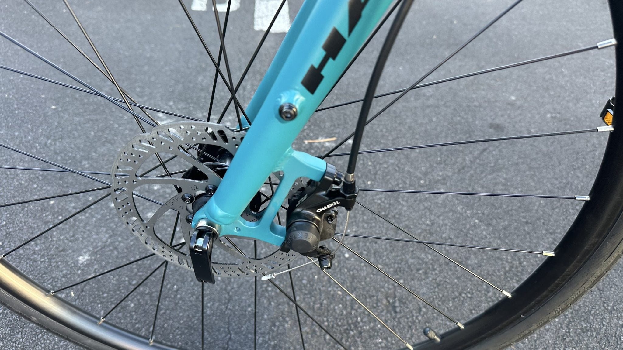 Haro Aeras 700C Hybrid Bike – Matte Deep Waters