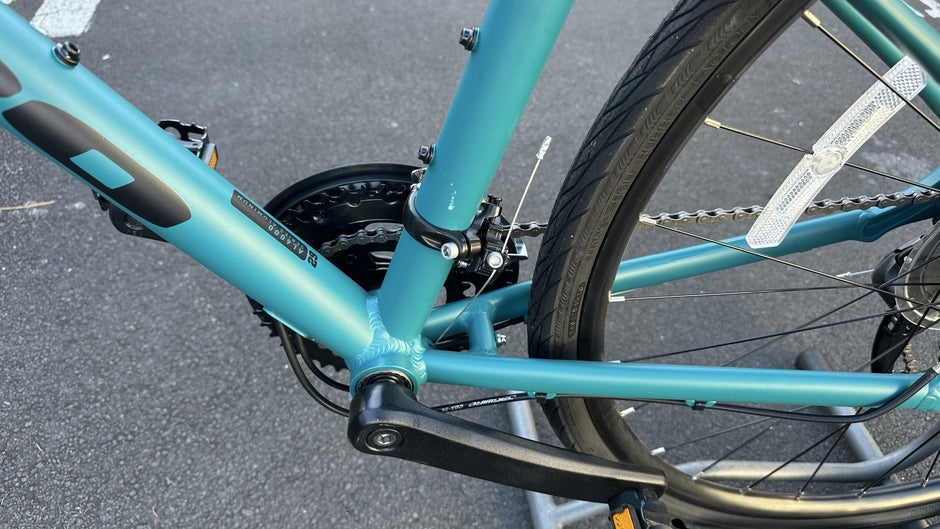 Haro Aeras 700C Hybrid Bike – Matte Deep Waters