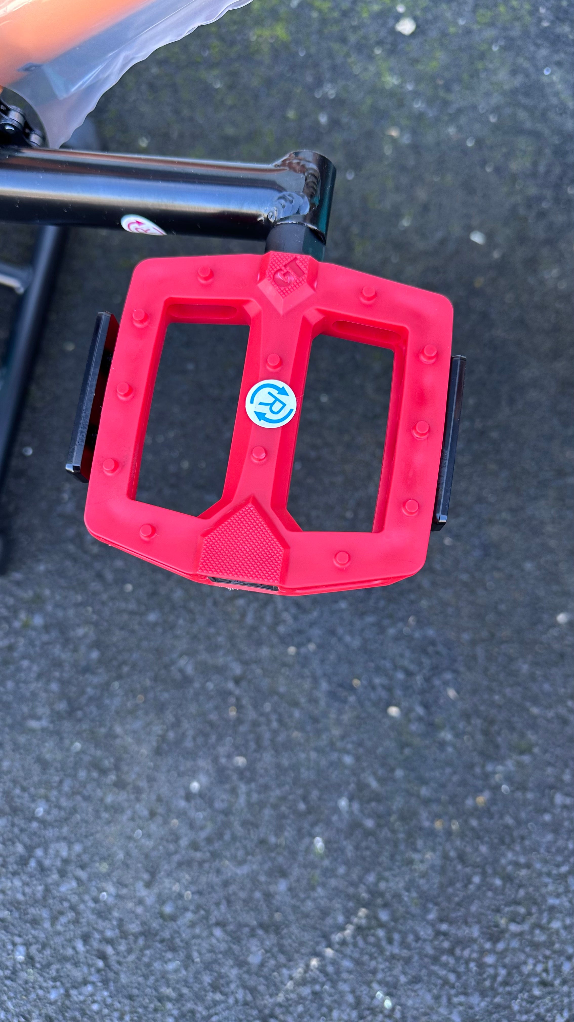 AB Bikes BMX GT Performer PCH in orange – foot pedal view