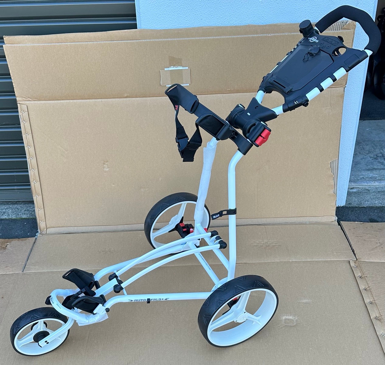 AB Bikes Golf Trundler Big Max Autofold+ in white – side view