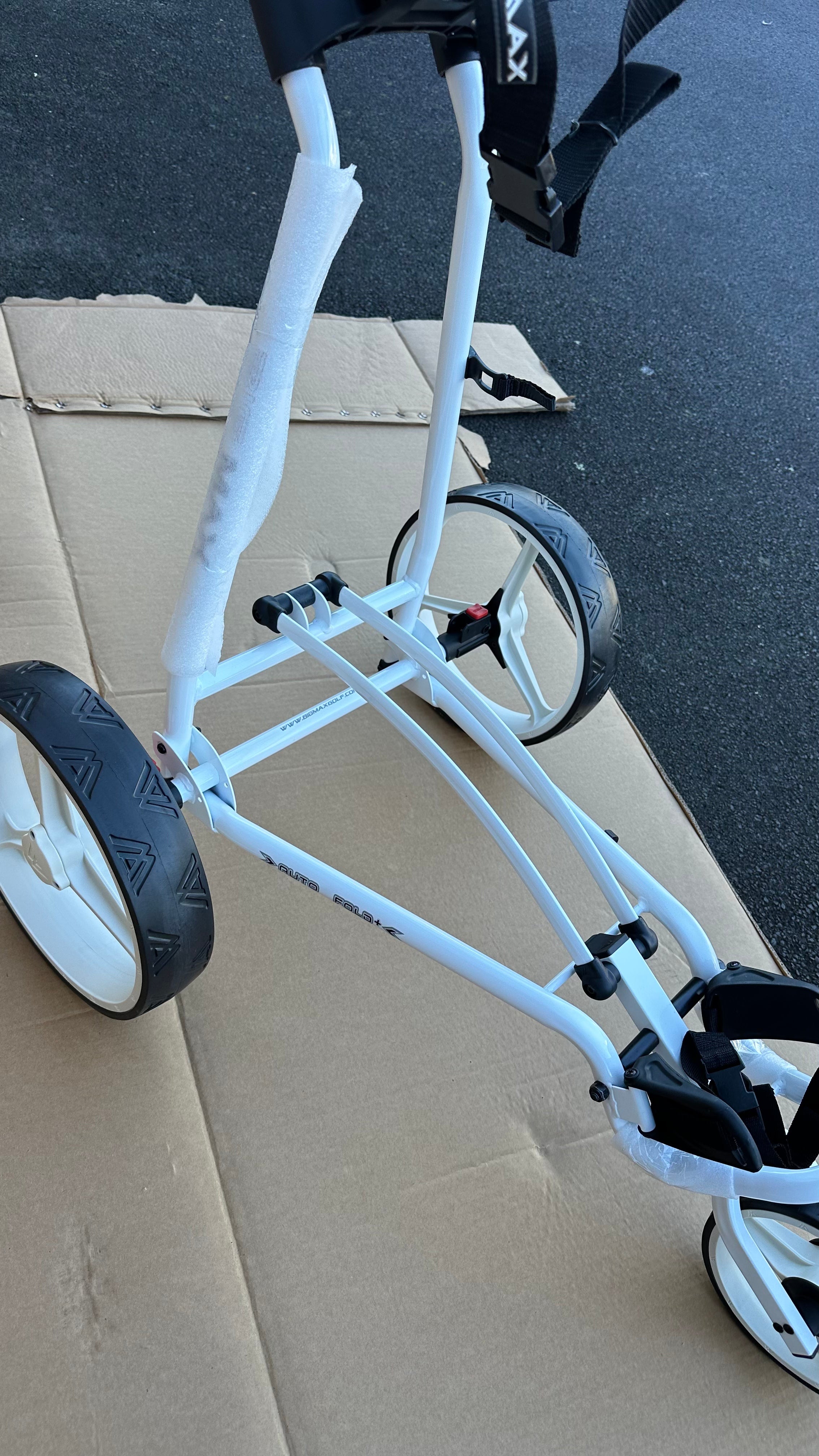 AB Bikes Golf Trundler Big Max Autofold+ in white – front view