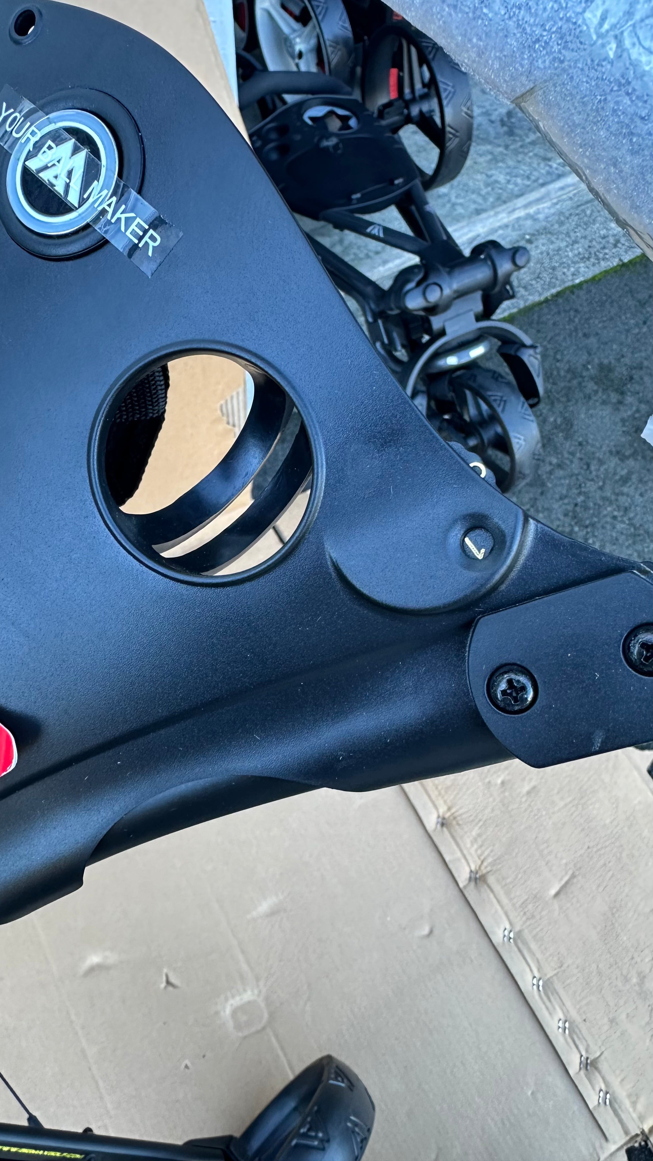 AB Bikes Golf Trundler Big Max Blade IQ in black – water bottle holder view