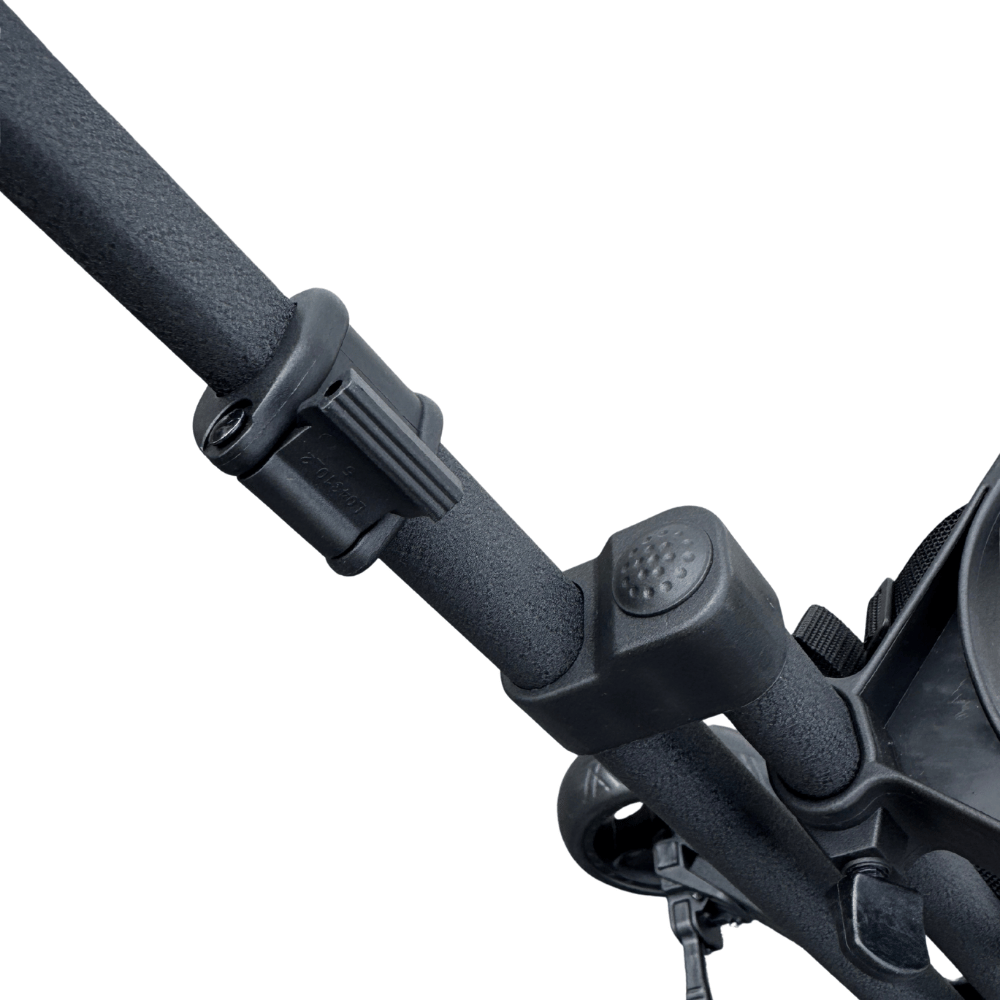 AB Bikes Golf Trundler Big Max Junior 3W in black – Adjustable buckle view