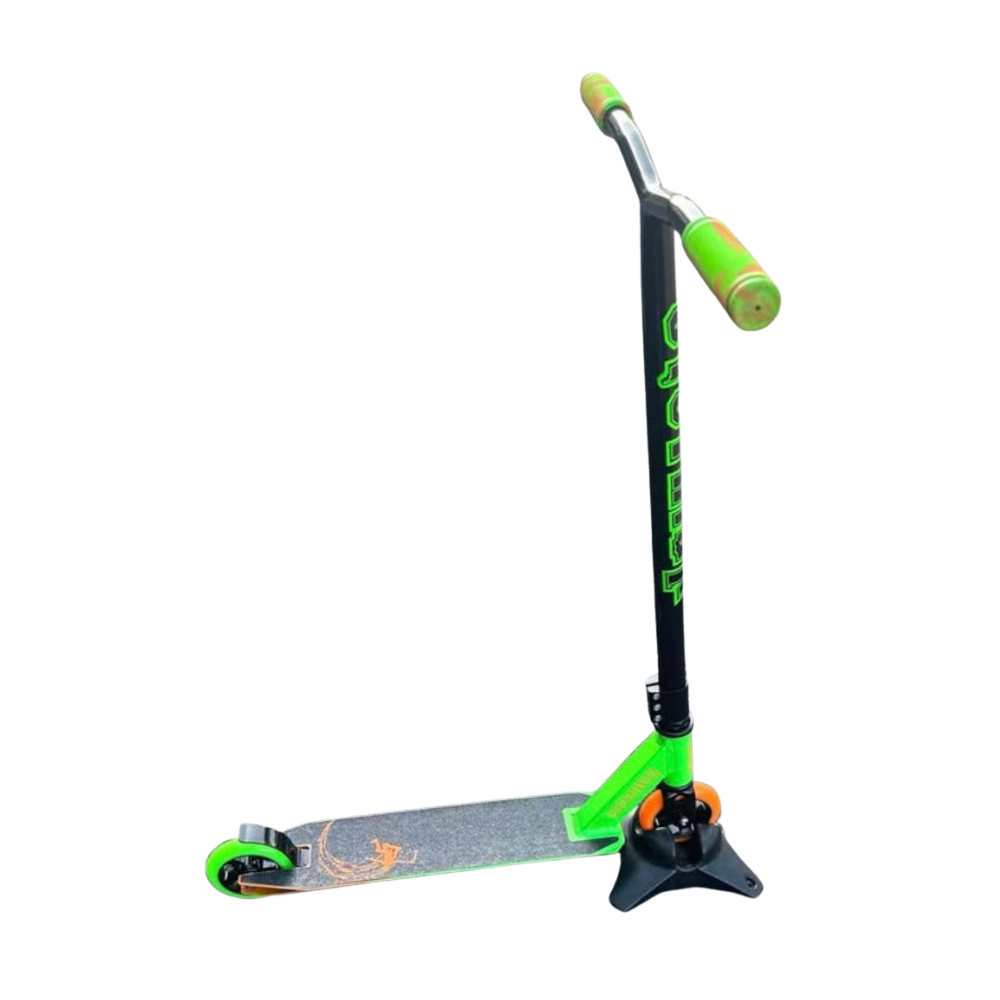 AB Bikes Scooter Clothink in green/black – left side view