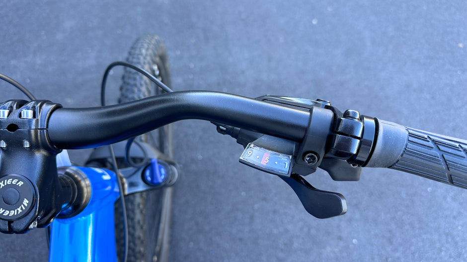 AB Bikes Mountain Bike CERES in blue – gearing view