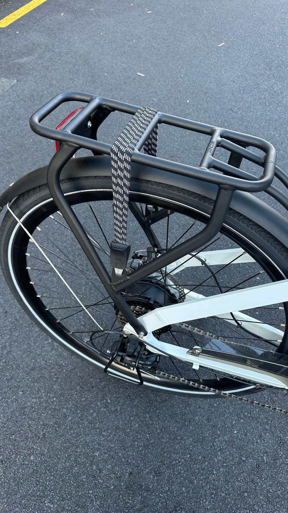 AB Bikes City Electric Assist Bicycle in white – rear wheel view