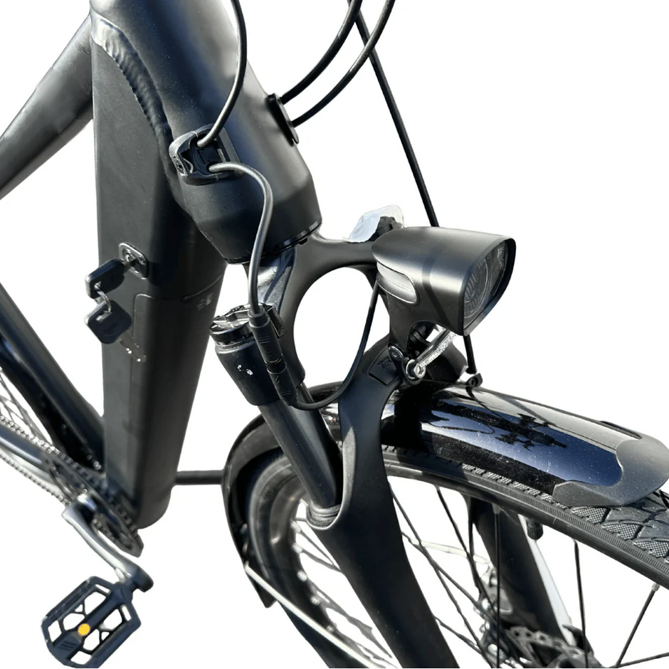 E-Bike with Long-Range Battery Electric assist bicycle