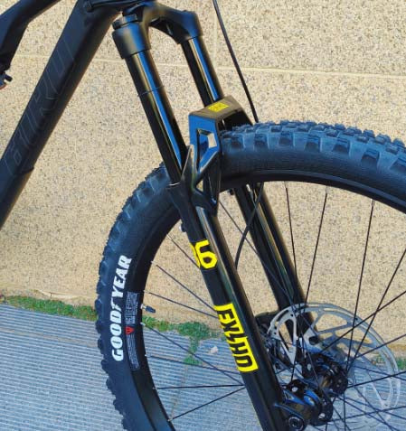 Fork_on_BIRD_AERIS_AM_29inch_mountain_bike-AB_Bikes_Auckland_NZ