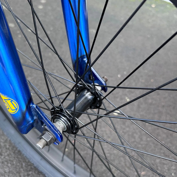AB Bikes BMX GT Slammer in blue – front wheel view