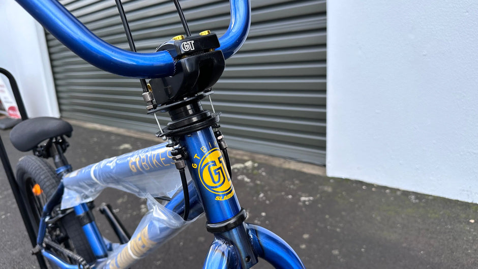 AB Bikes BMX GT Slammer in blue – head tube view