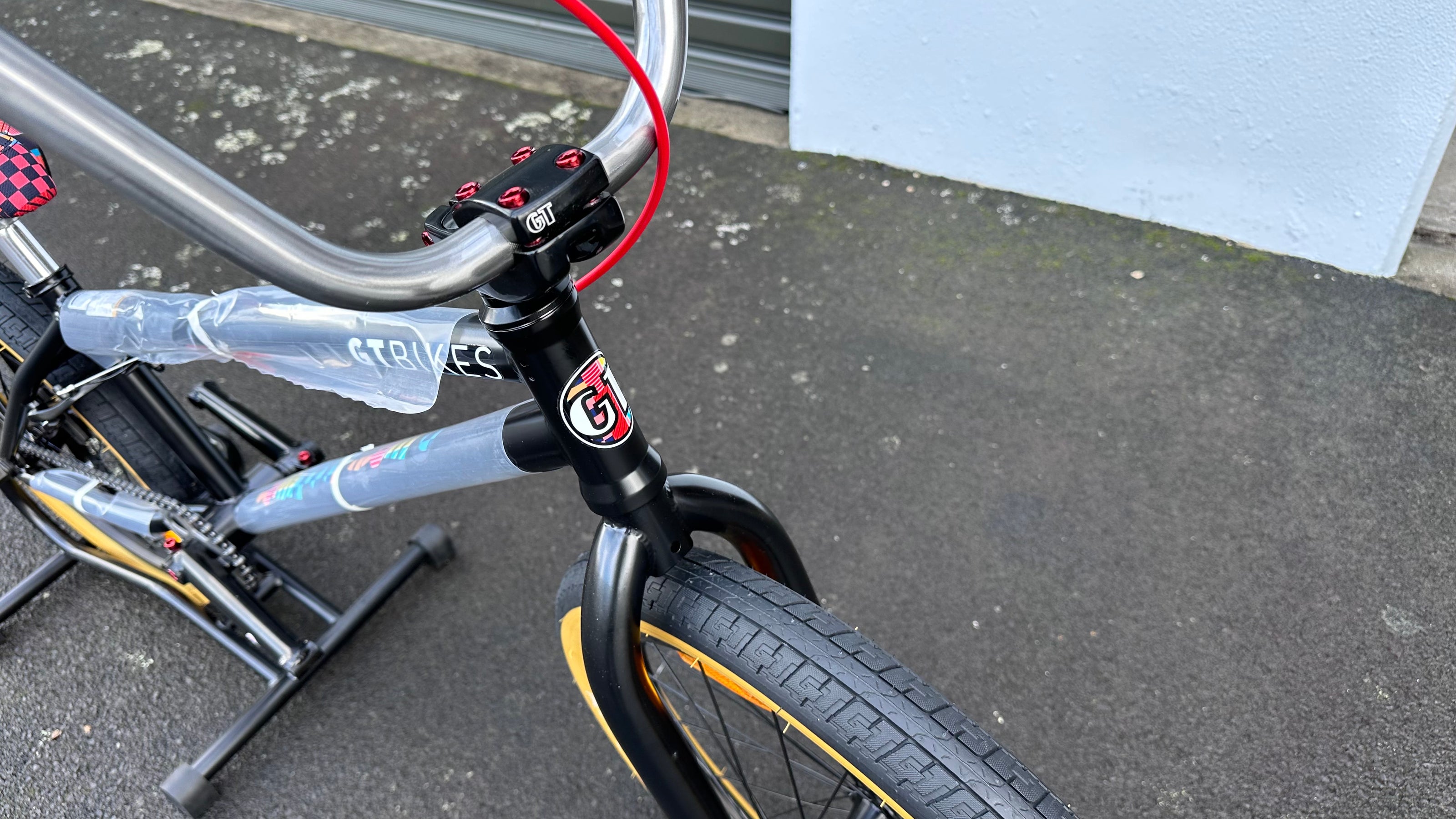 AB Bikes BMX GT Performer Performer BLK in black – front view