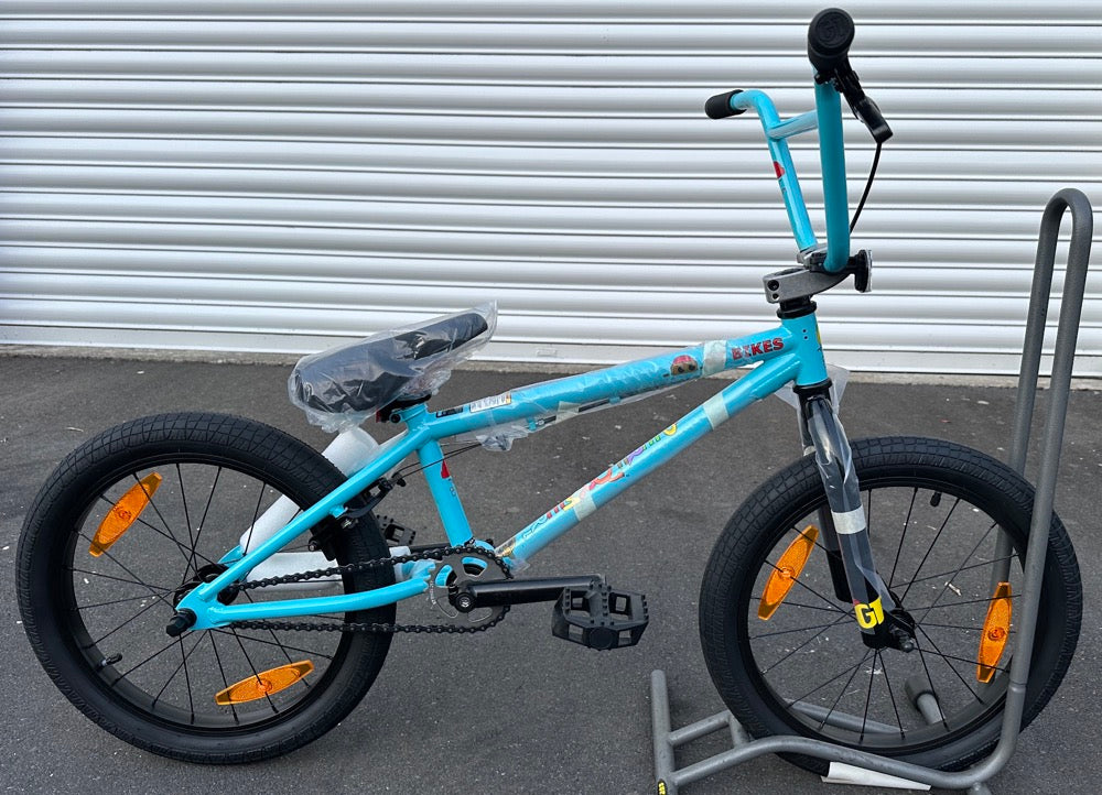 AB Bikes BMX GT JrPerformer AQU O/S in blue – side view