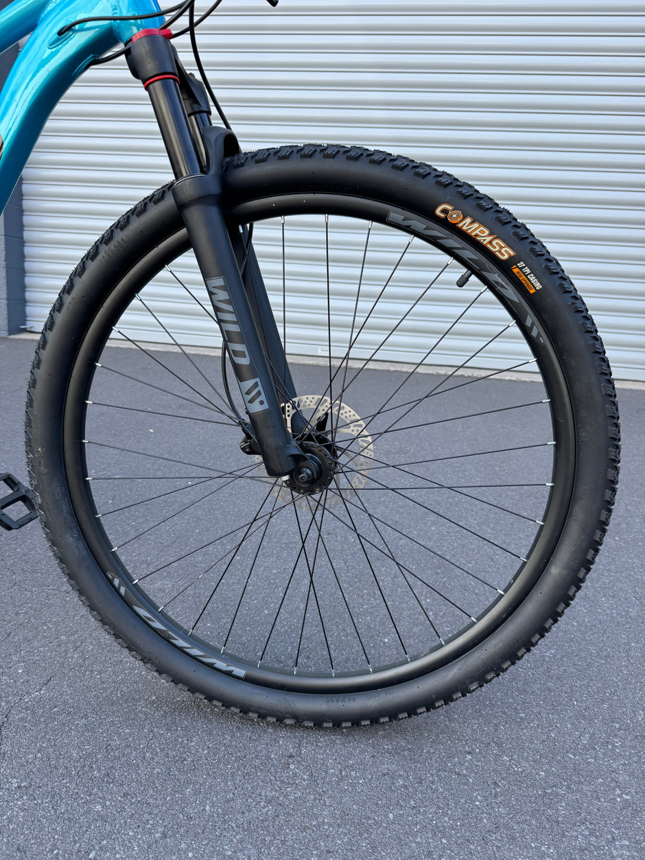 AB Bikes Mountain Bikes Kapoli Wild in blue – front wheel view