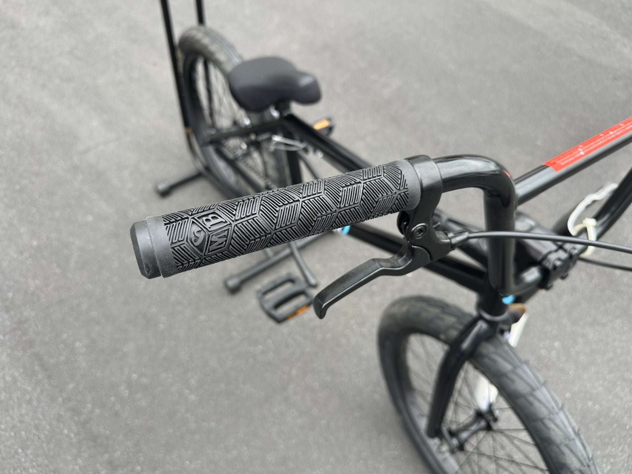 AB Bikes BMX Mafia Kush BMX in black – right handbar view