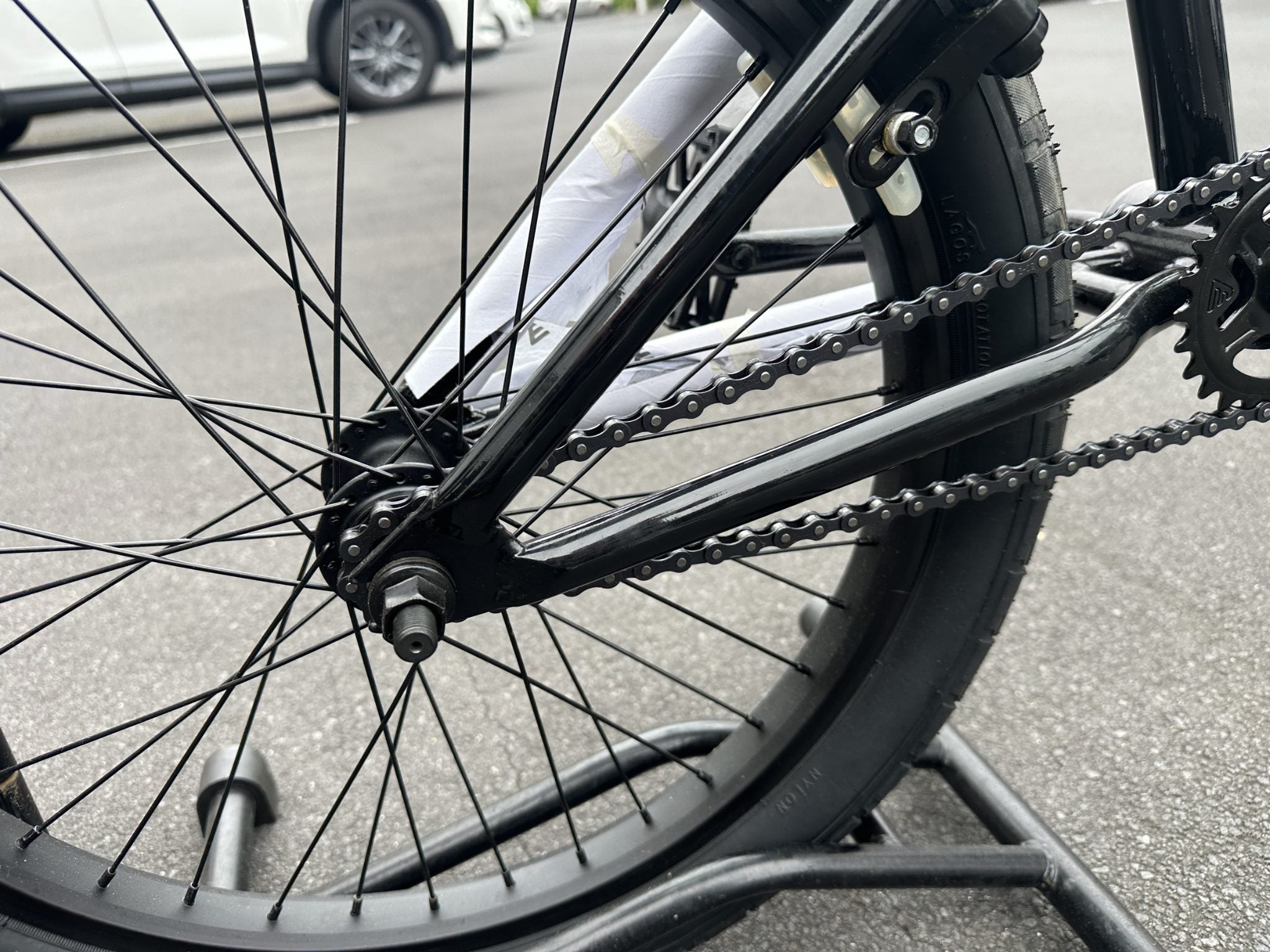 AB Bikes BMX Mafia Kush BMX in black – chain view