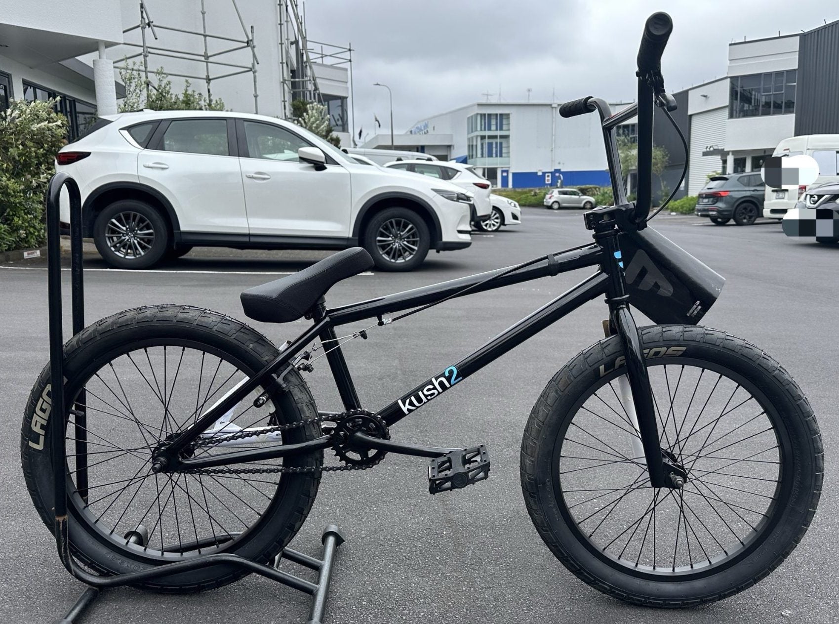 AB Bikes BMX Mafia Kush BMX in black – side view