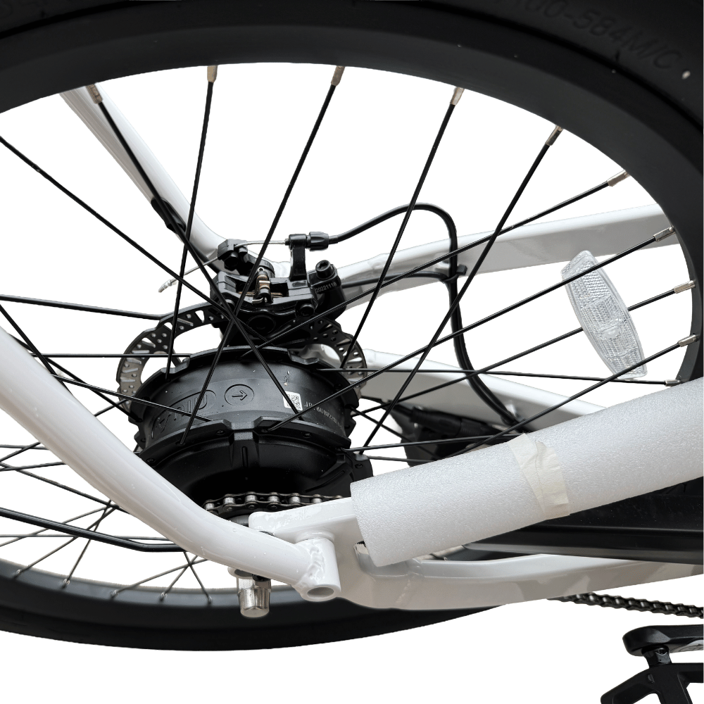 AB Bikes E-Bike NIU BQI-C3 sport in white – rear wheel view