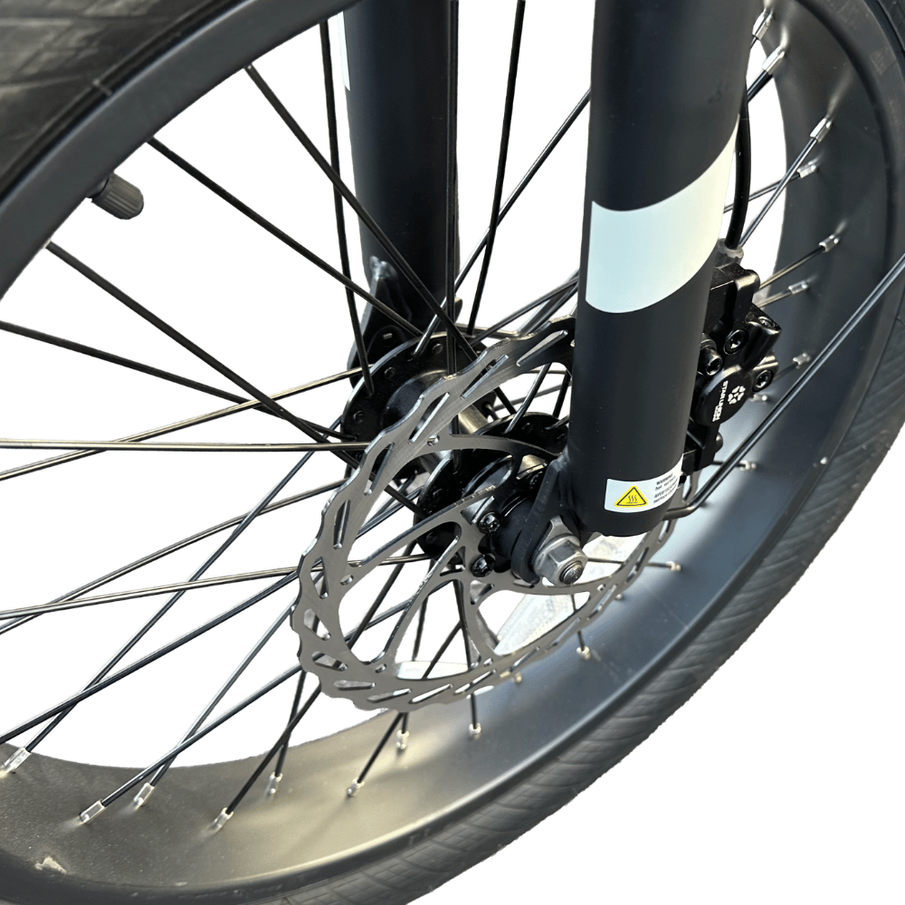 AB Bikes E-Bike NIU Utility 100 in black – front wheel view
