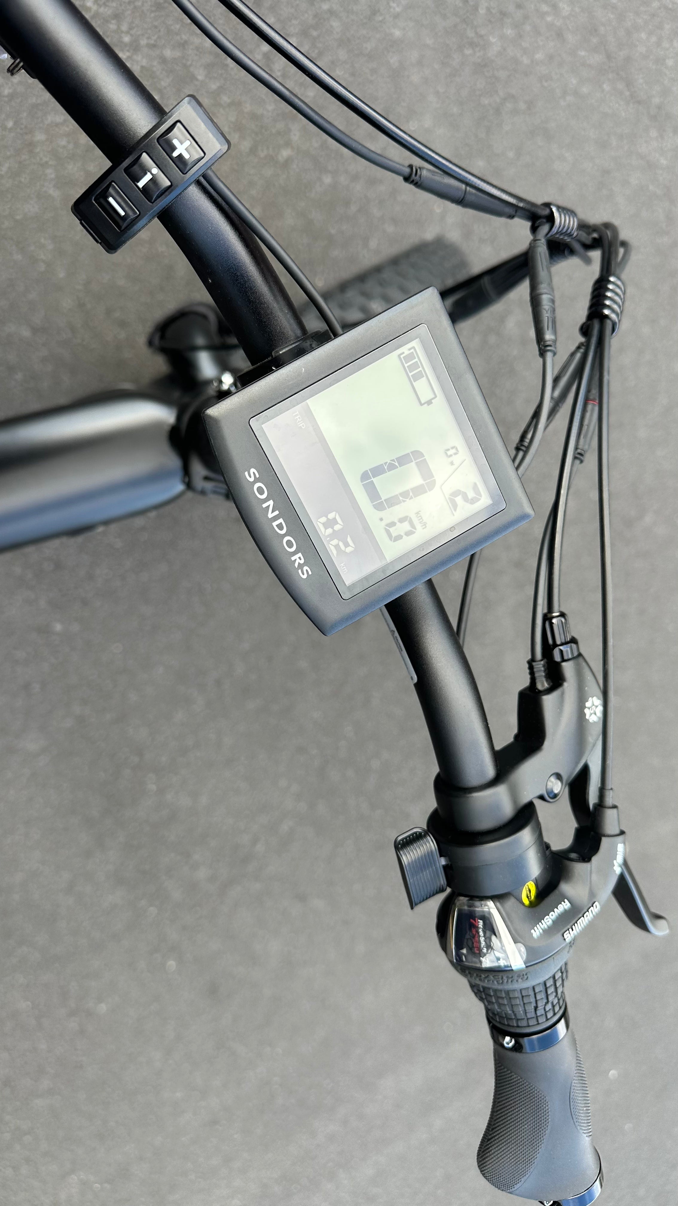 AB Bikes Electric Assist Bike SONDORS Fold X in black – screen view