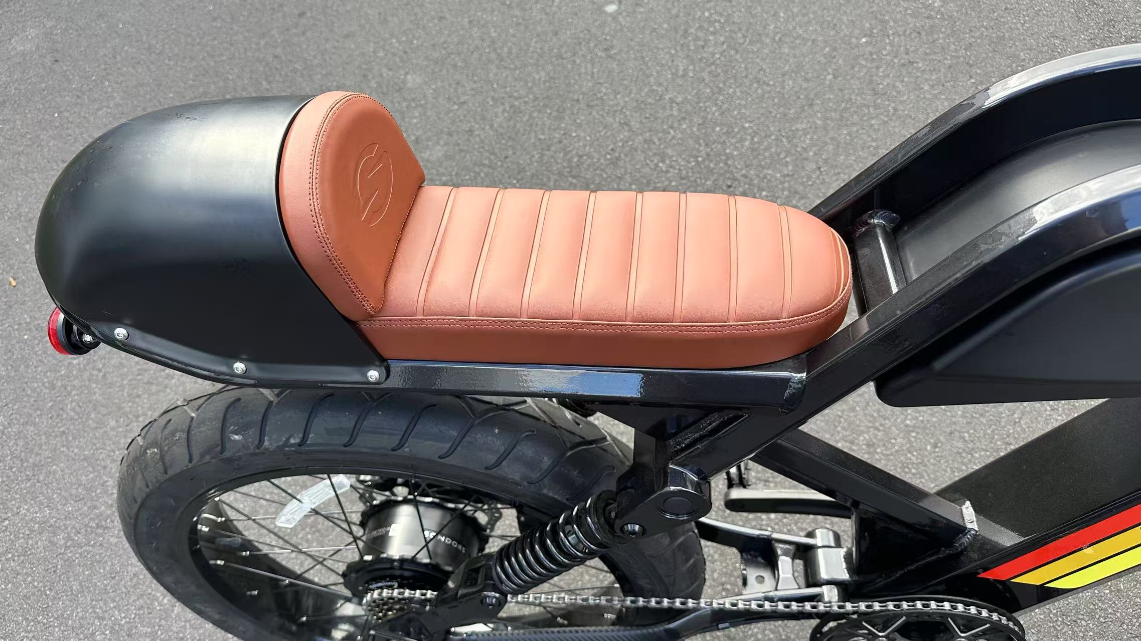 AB Bikes Electric Mountain Bike SONDORS MadMods in black – back seat view