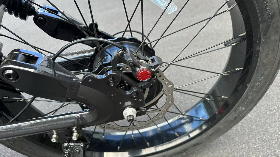 AB Bikes Electric Mountain Bike SONDORS MadMods in black – rear wheel view