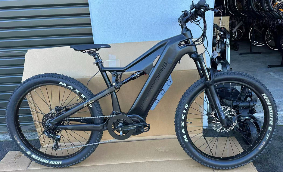 AB Bikes Electric Mountain Bike SONDORS Rockstar in black – side view