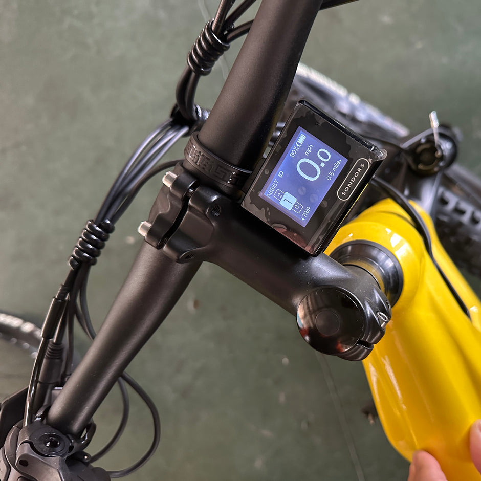 AB Bikes Electric Mountain Bike SONDORS Rockstar in yellow – screen view