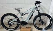 AB Bikes Electric Mountain Bike SONDORS Rockstar in gray – side view
