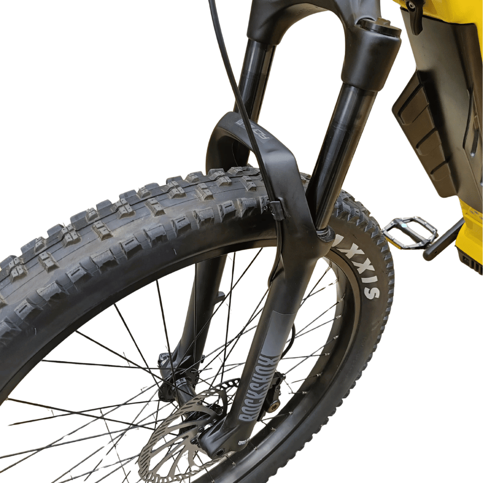 AB Bikes Electric Mountain Bike SONDORS Rockstar in yellow – front suspension view