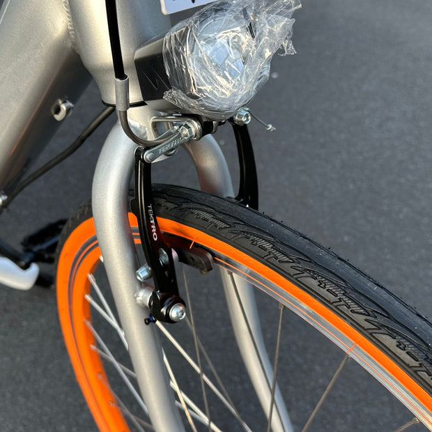 AB Bikes Electric Assist Bike SWFT VOLT in silver – bike light view