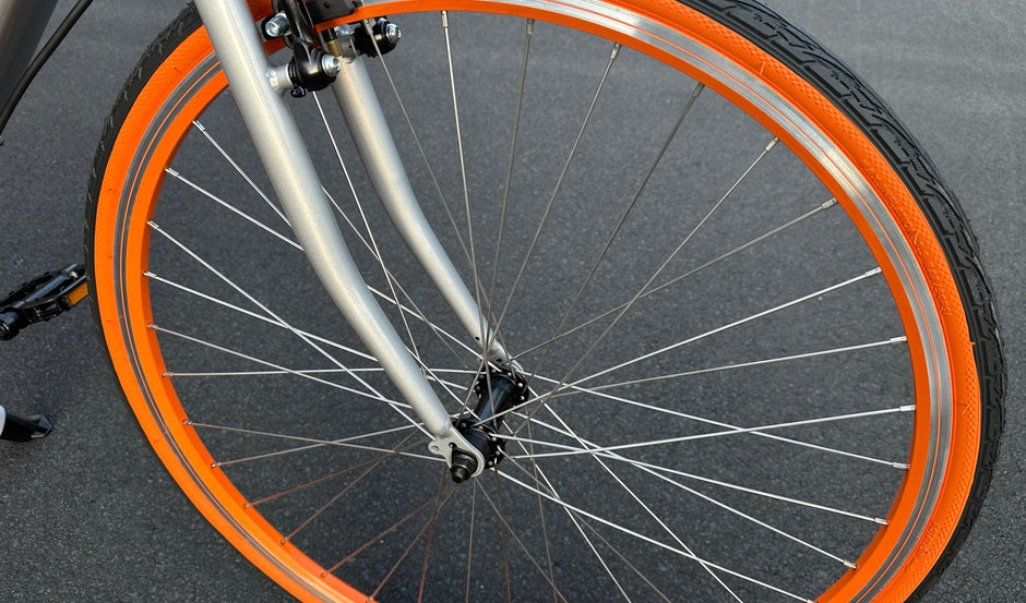 AB Bikes Electric Assist Bike SWFT VOLT in silver – front wheel view