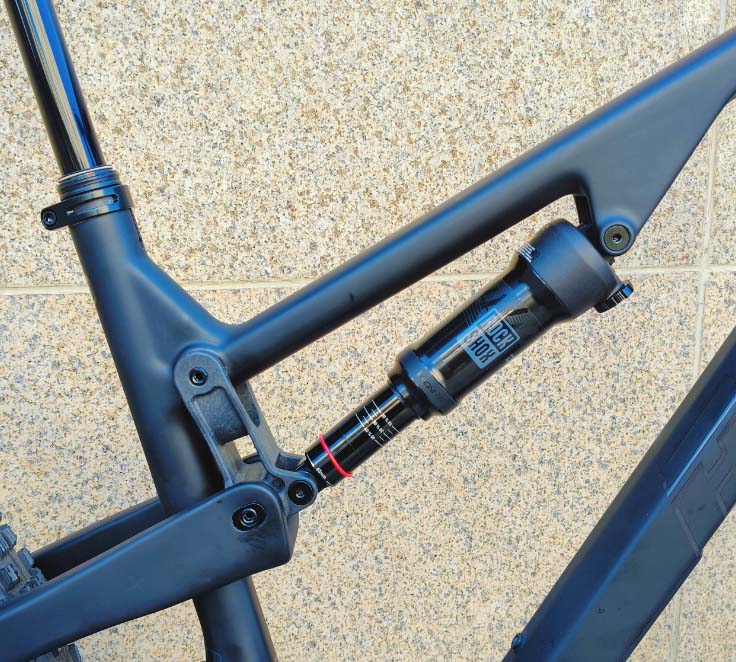 Shock_absorptionon_BIRD_AERIS_AM_29inch_mountain_bike-AB_Bikes_Auckland_NZ