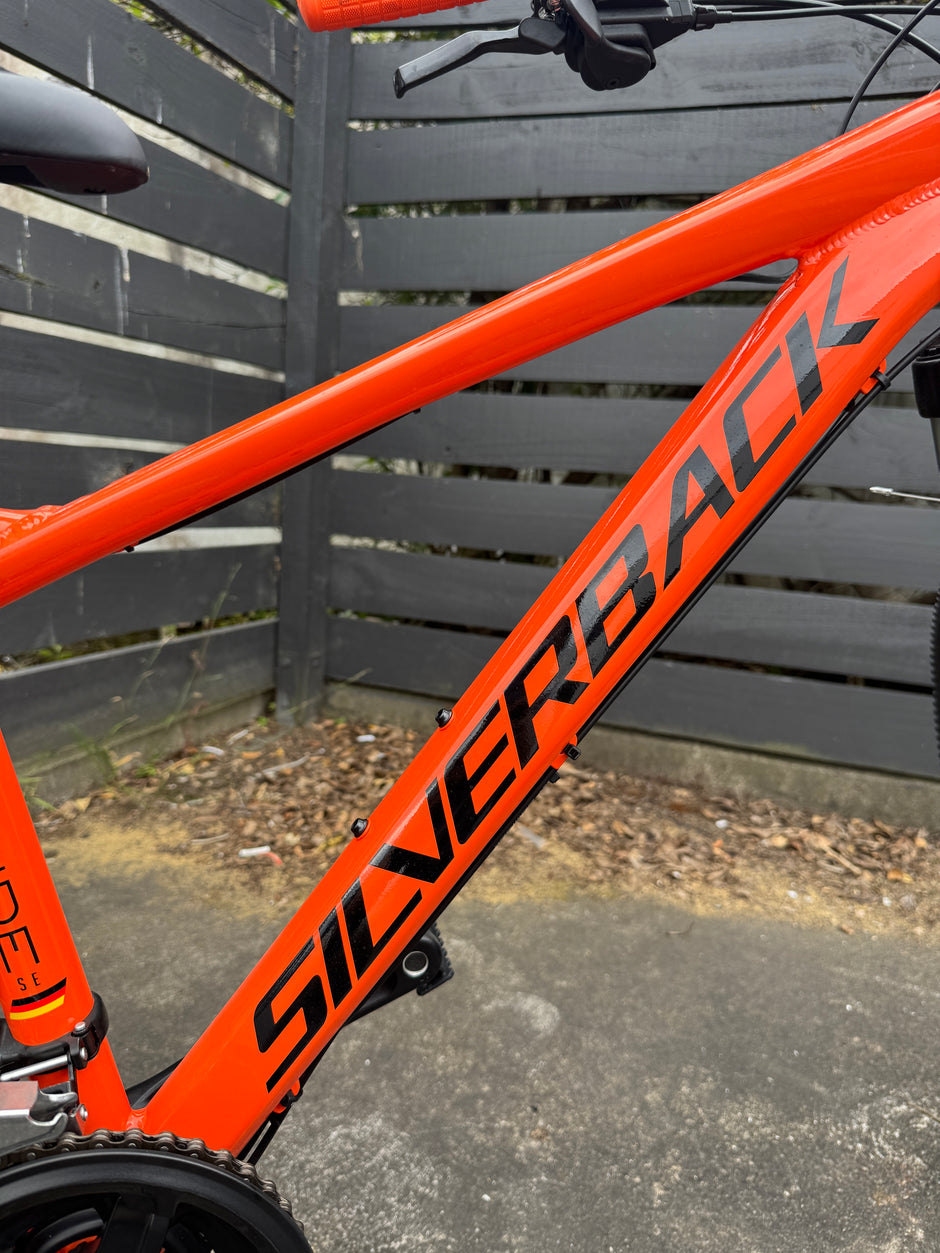 AB Bikes Mountain Bike Silverback Stride in orange – top tube view